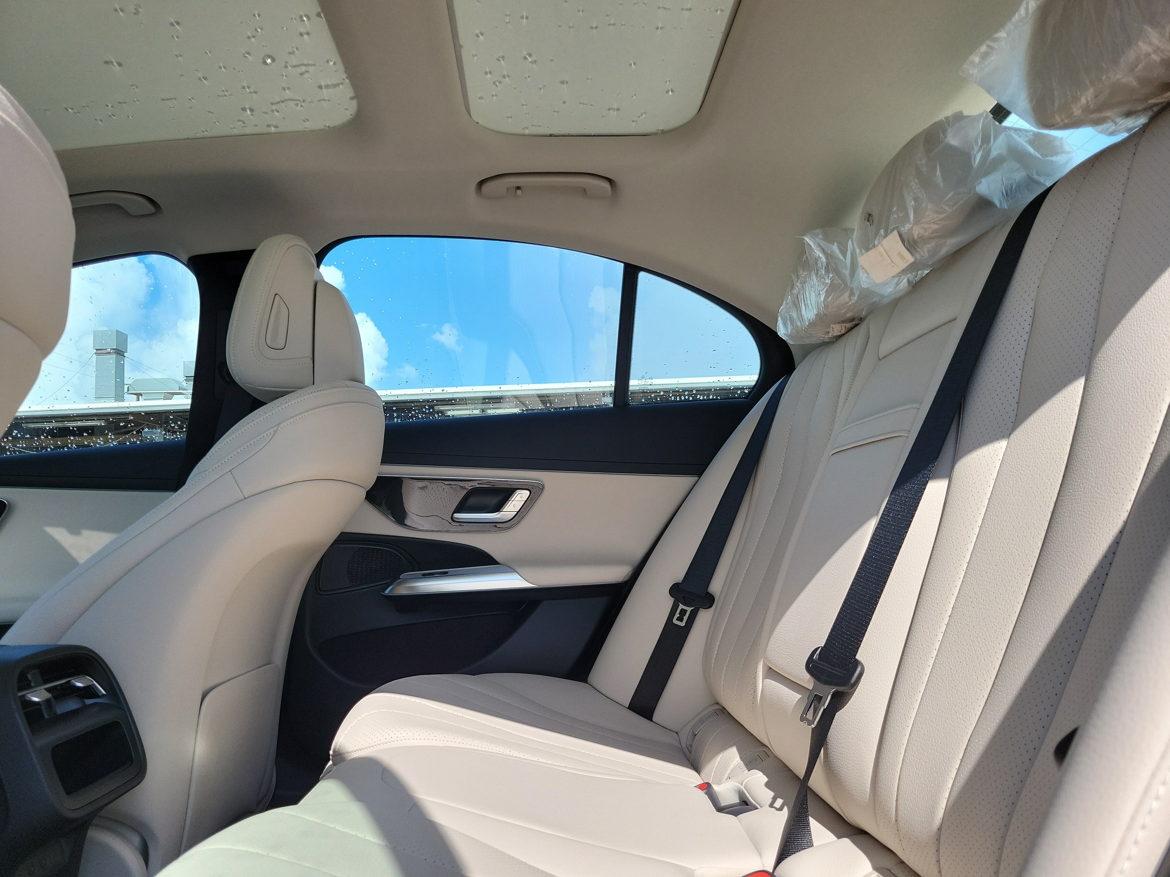 New 2026 Verde Silver Metallic Mercedes-Benz E 350 image 39