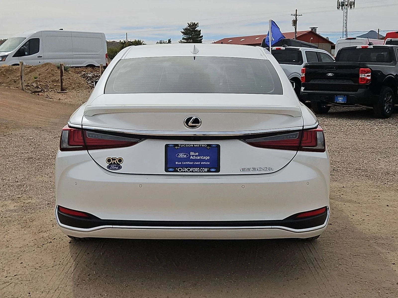 Certified Used 2025 White Pearl Lexus 300h image 7