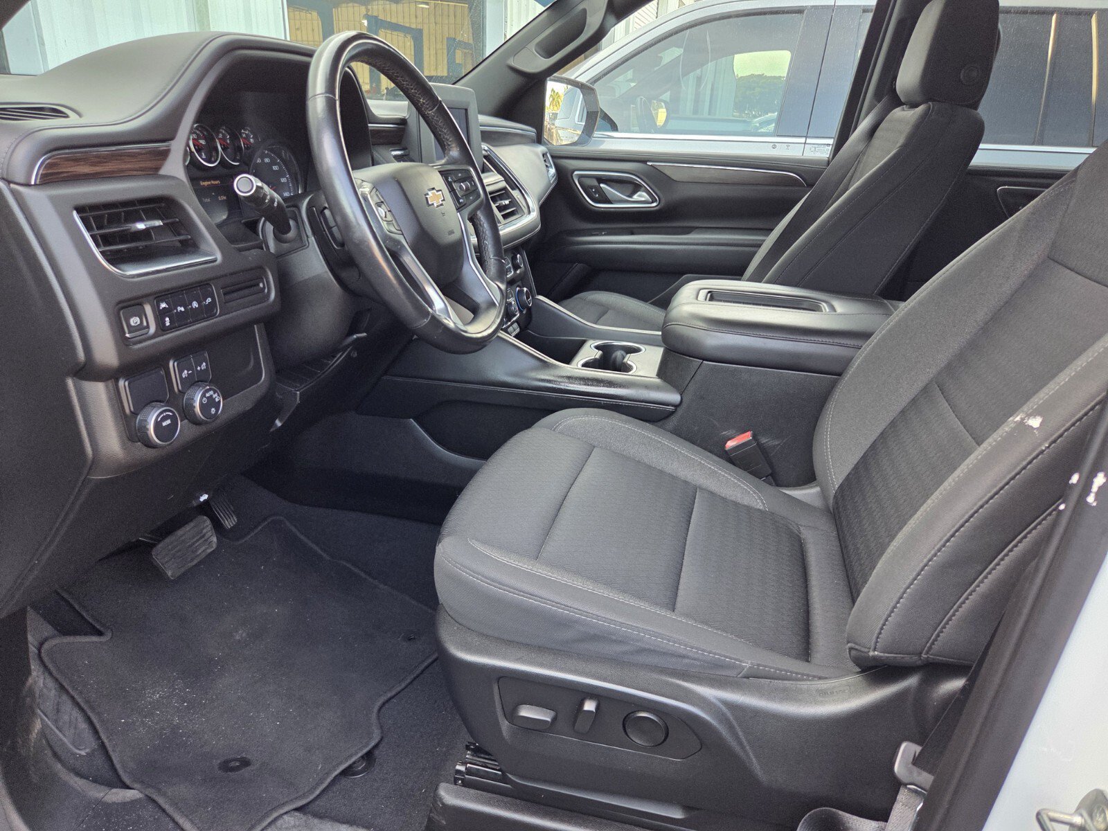 Used 2022 Summit White Chevrolet LS image 5