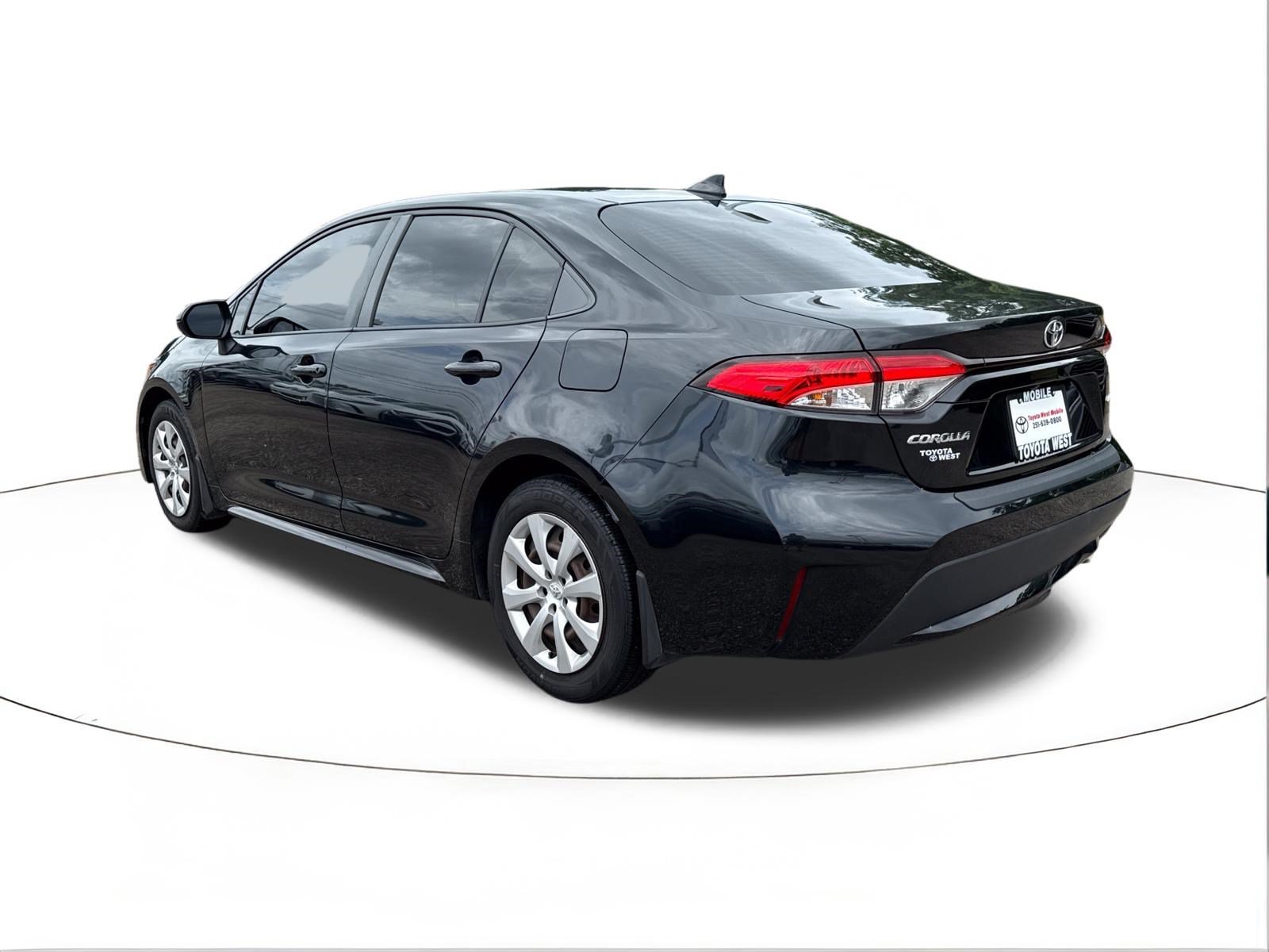 Used 2020 Black Sand Pearl Toyota LE image 5