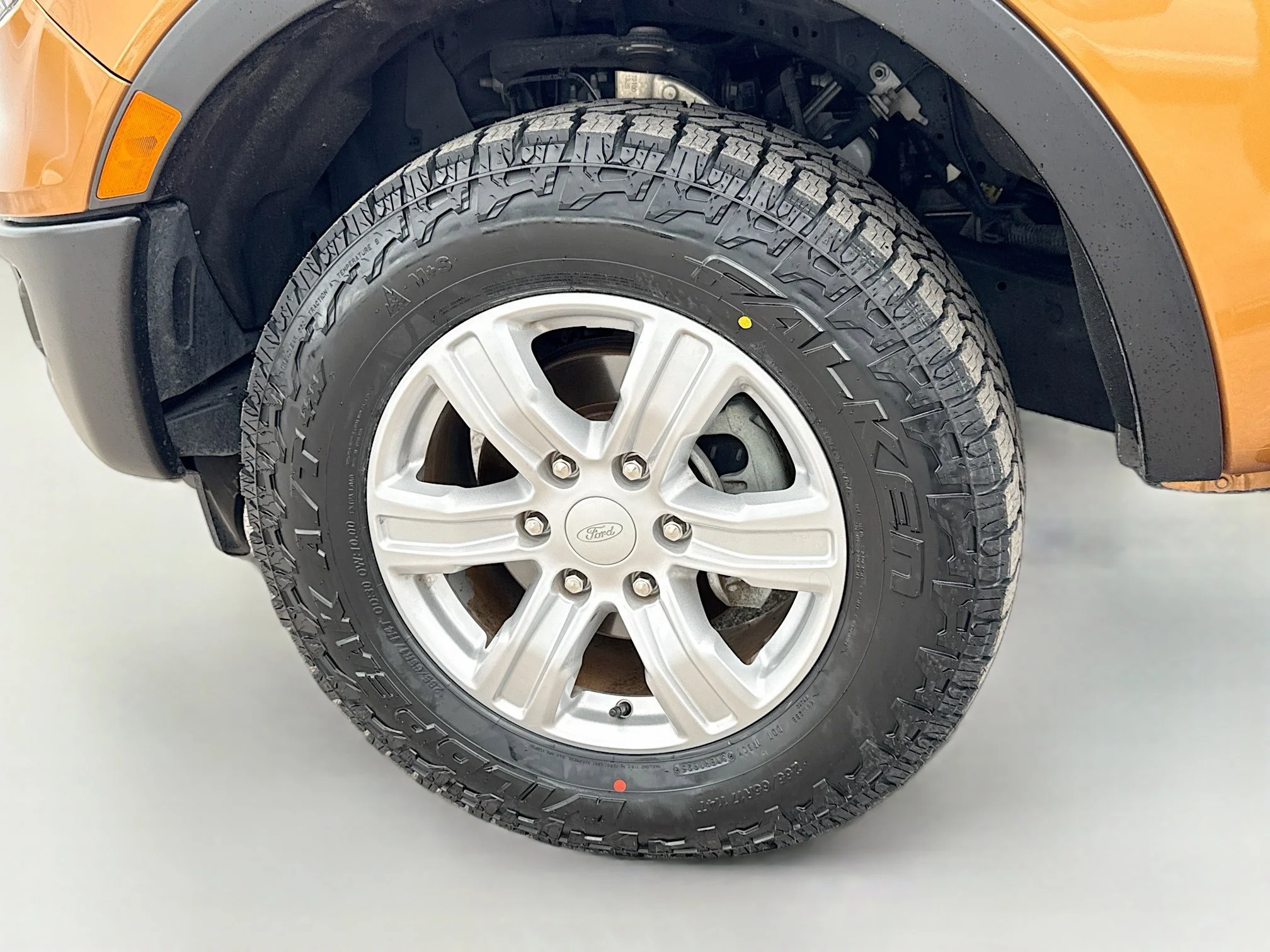 Used 2019 Saber Metallic Ford XL image 38