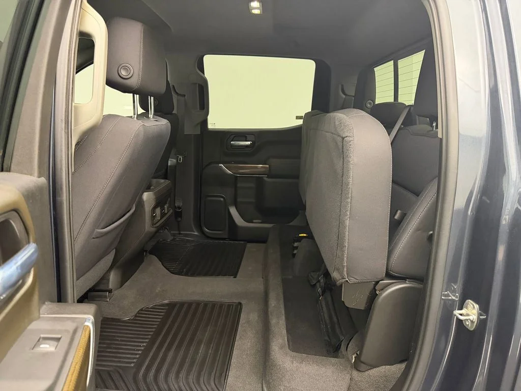 Used 2022 Shadow Gray Metallic Chevrolet RST image 13