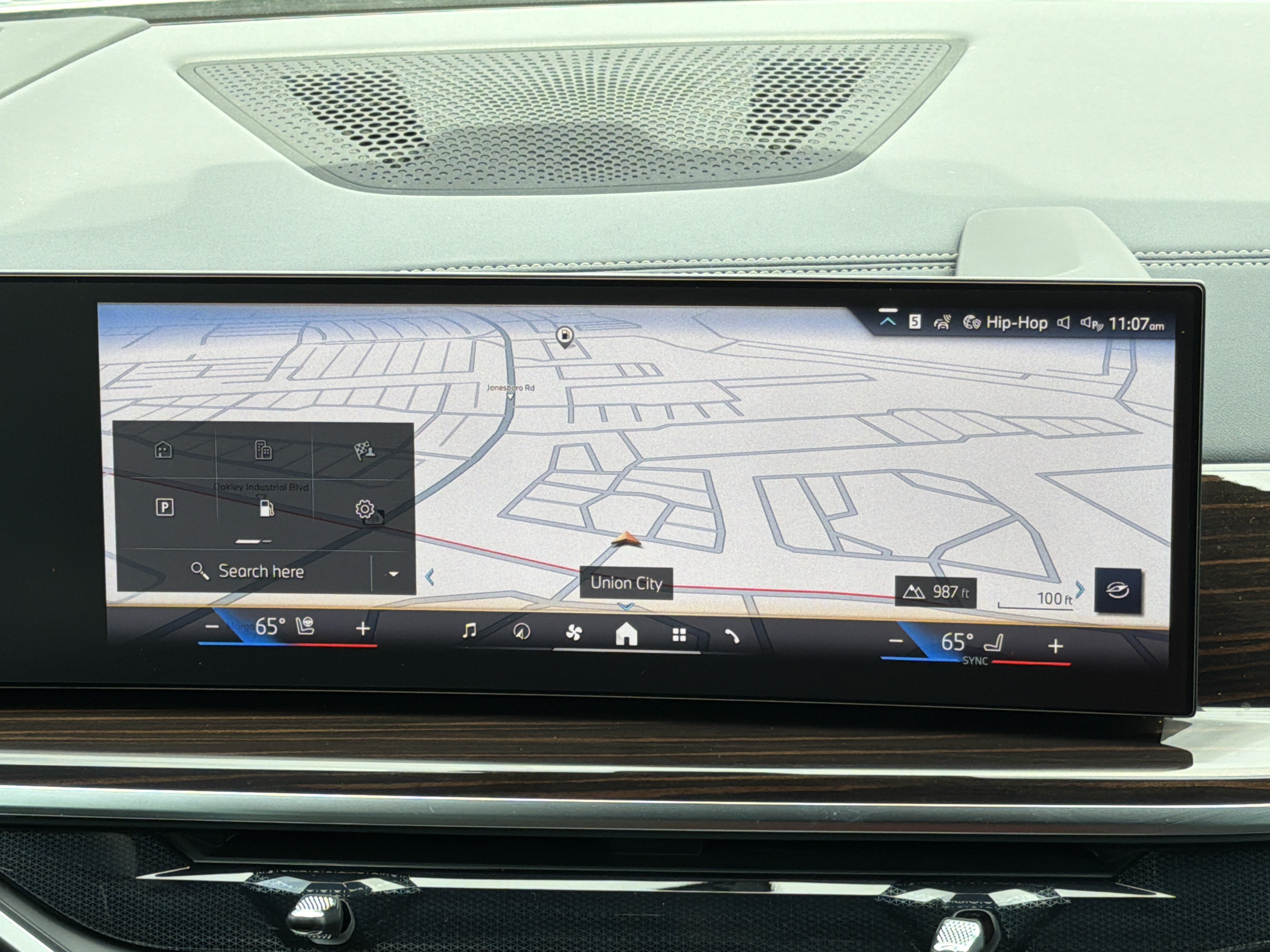 New 2026 Skyscraper Grey Metallic BMW sDrive40i image 5