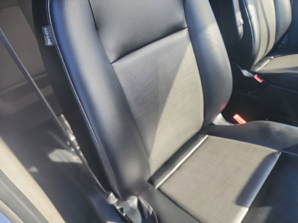 Used 2024  Ford  image 26
