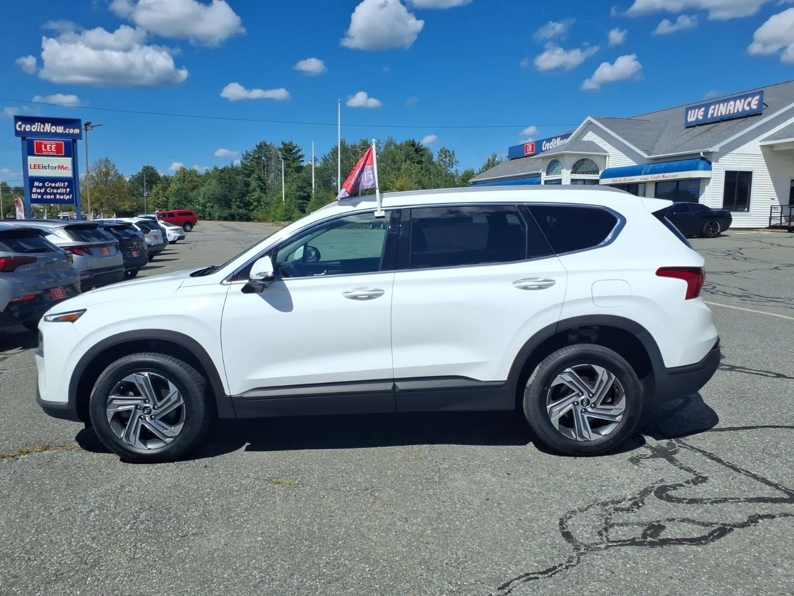 Used 2023 White Pearl Hyundai SEL image 7