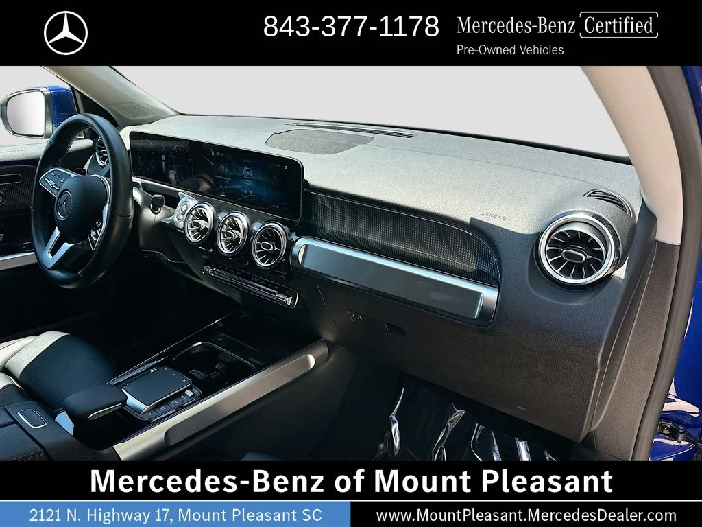 Used 2021 Blue Mercedes-Benz GLB 250 image 29