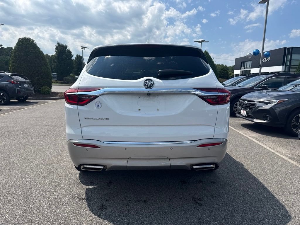 Used 2021 White Buick Essence image 4