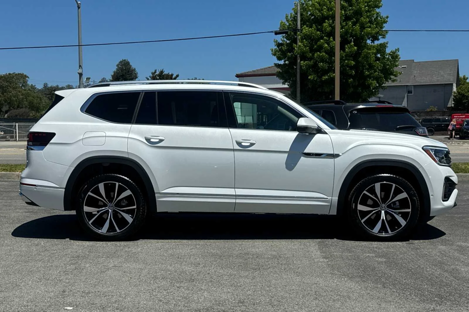 New 2026 White Volkswagen 2.0T SEL Premium R-Line image 3