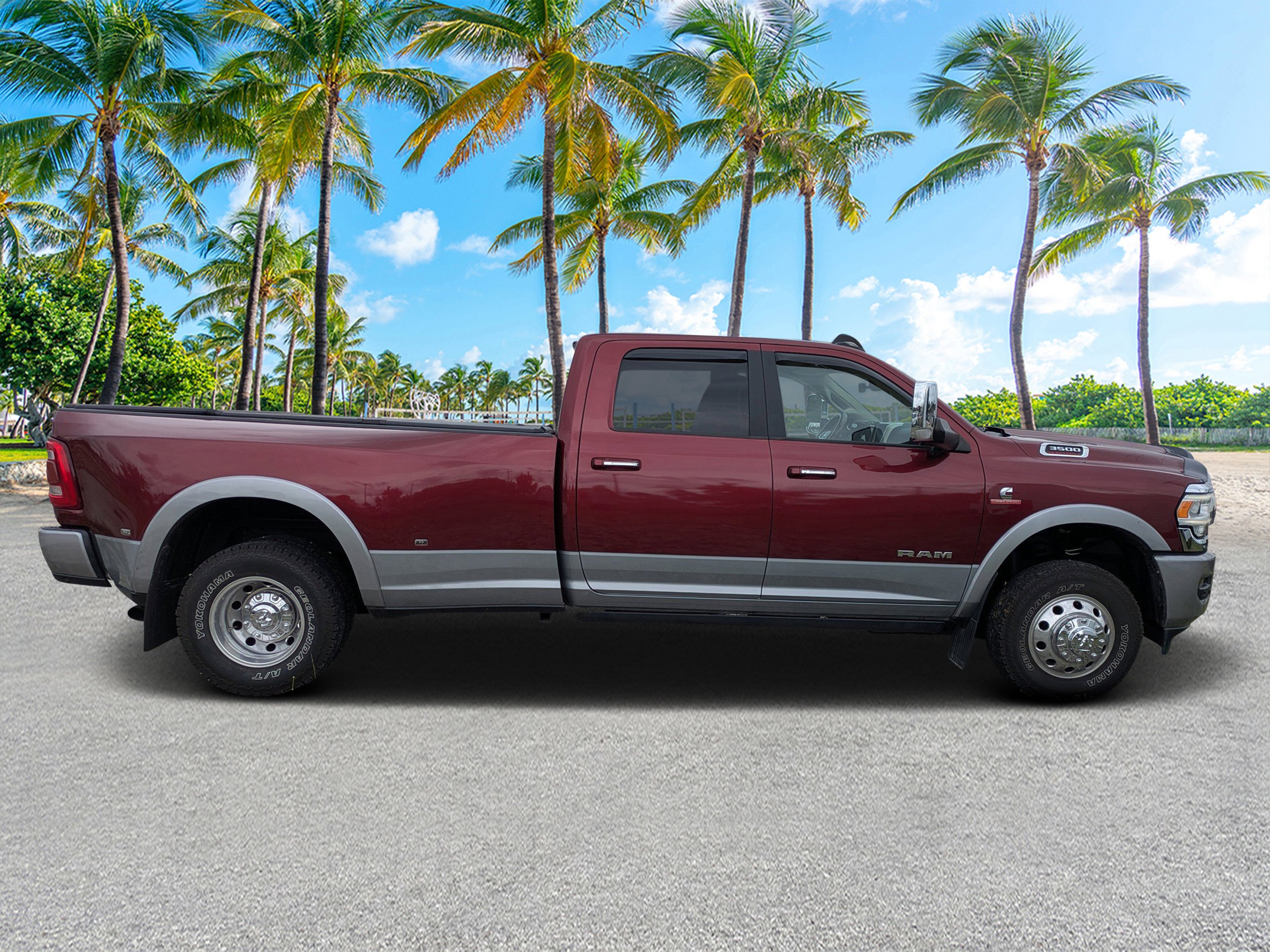 Used 2020 Delmonico Red Pearlcoat Ram Laramie image 3