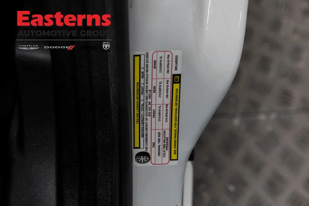 Used 2021 White Ram Tradesman SLT image 33