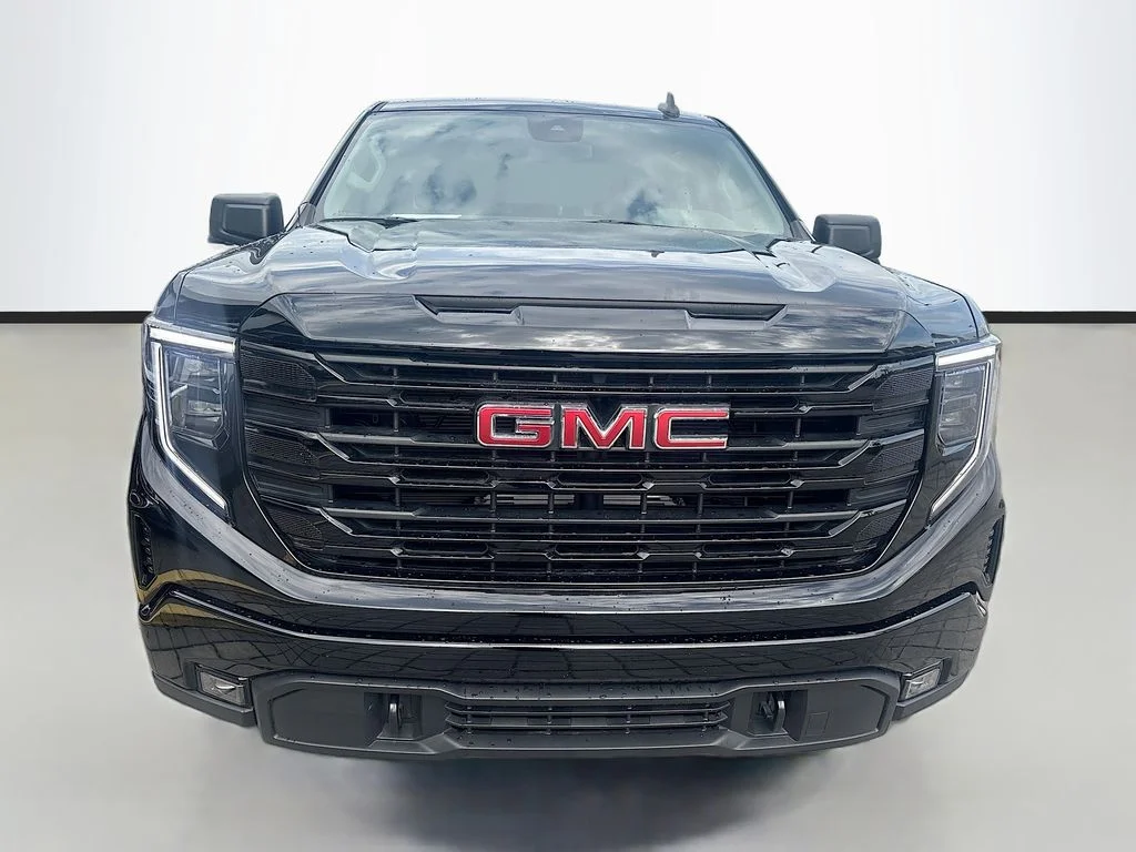 Used 2025 Onyx Black GMC Elevation image 2