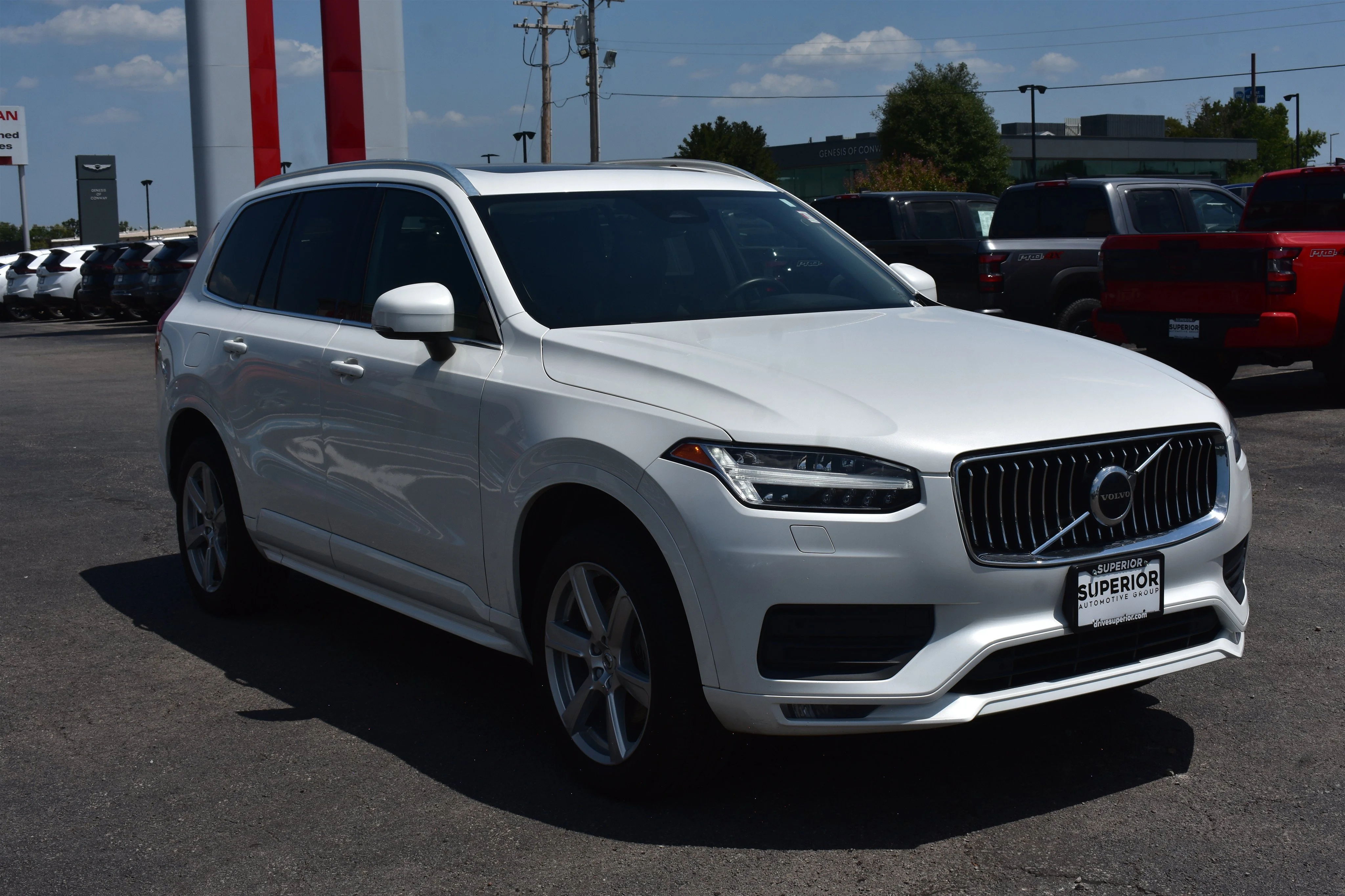 Used 2023 White Volvo Core image 3