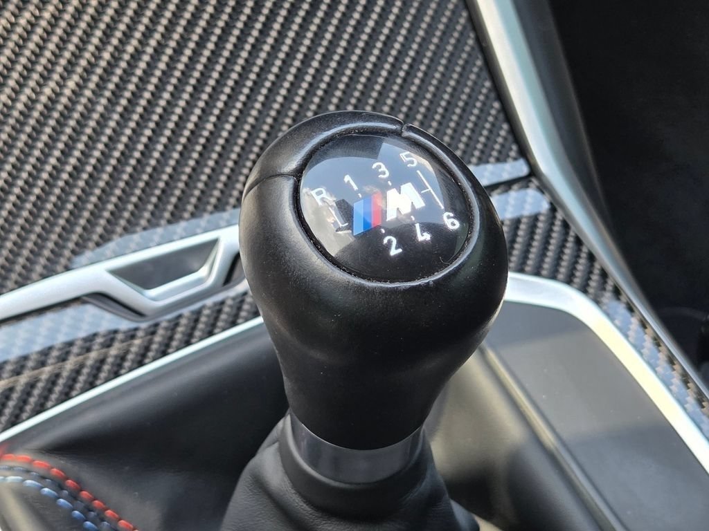 Used 2025 Alpine White BMW Base image 40