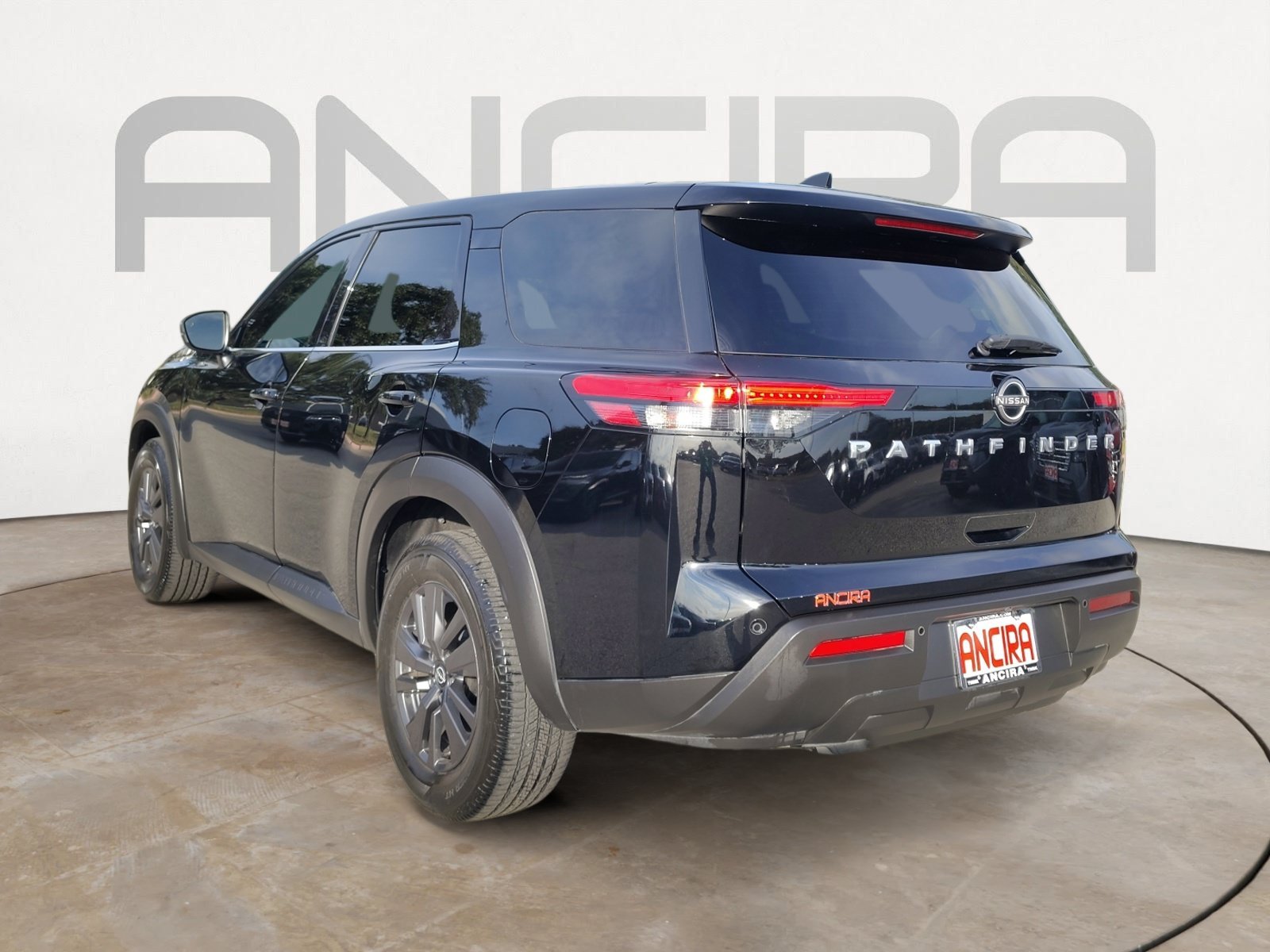 Used 2022 Super Black Nissan S image 8