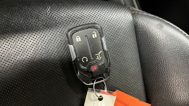 Used 2019 Summit White GMC SLT image 35