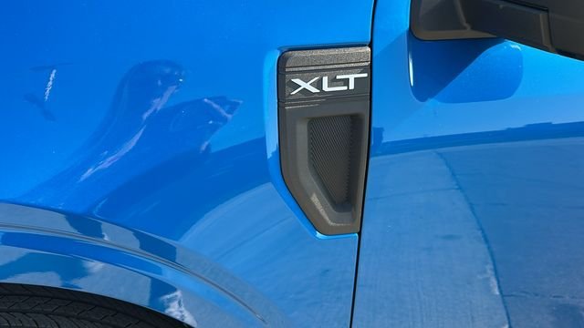 New 2025 Blue Ford XLT image 10