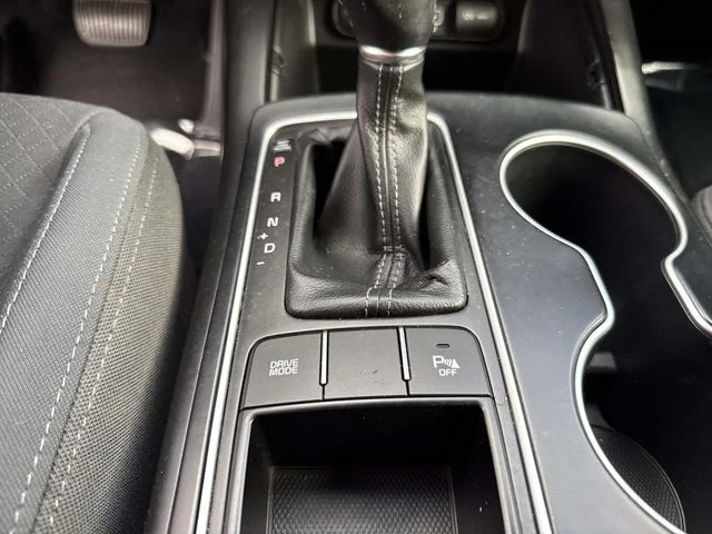 Used 2018 Purple Kia LX image 33