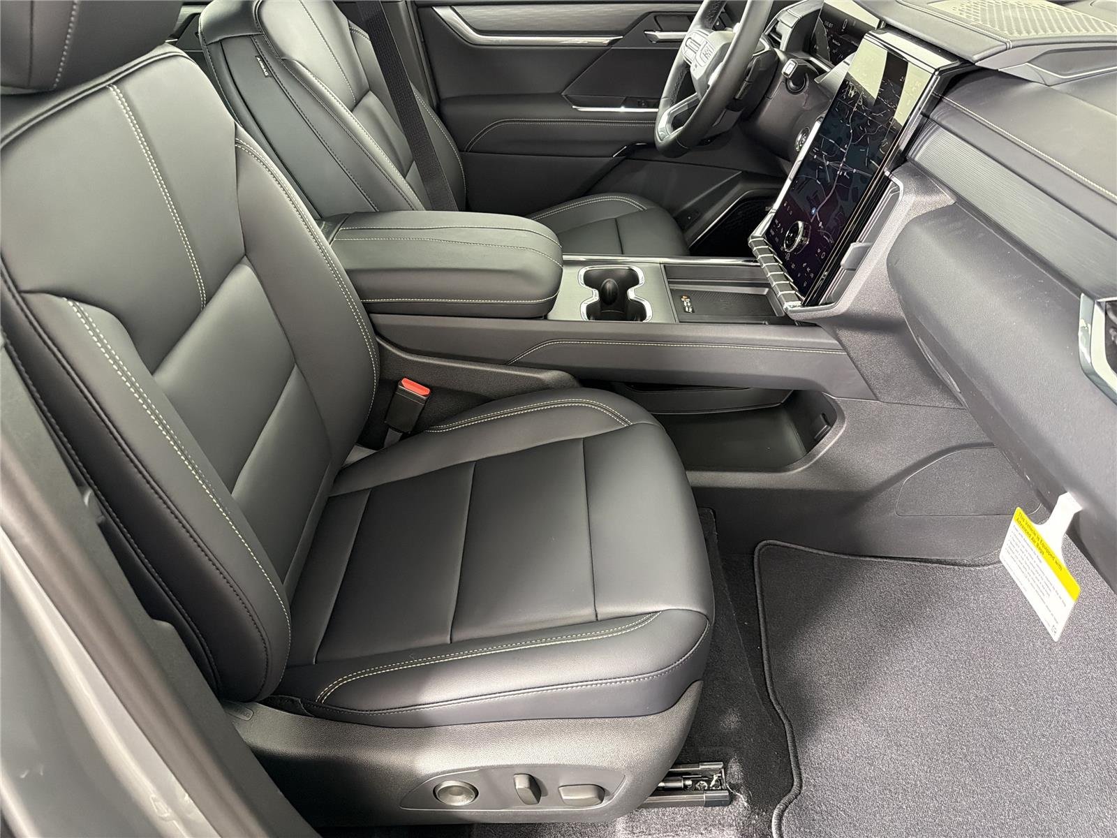 2026 GMC Acadia Elevation - Photo 13