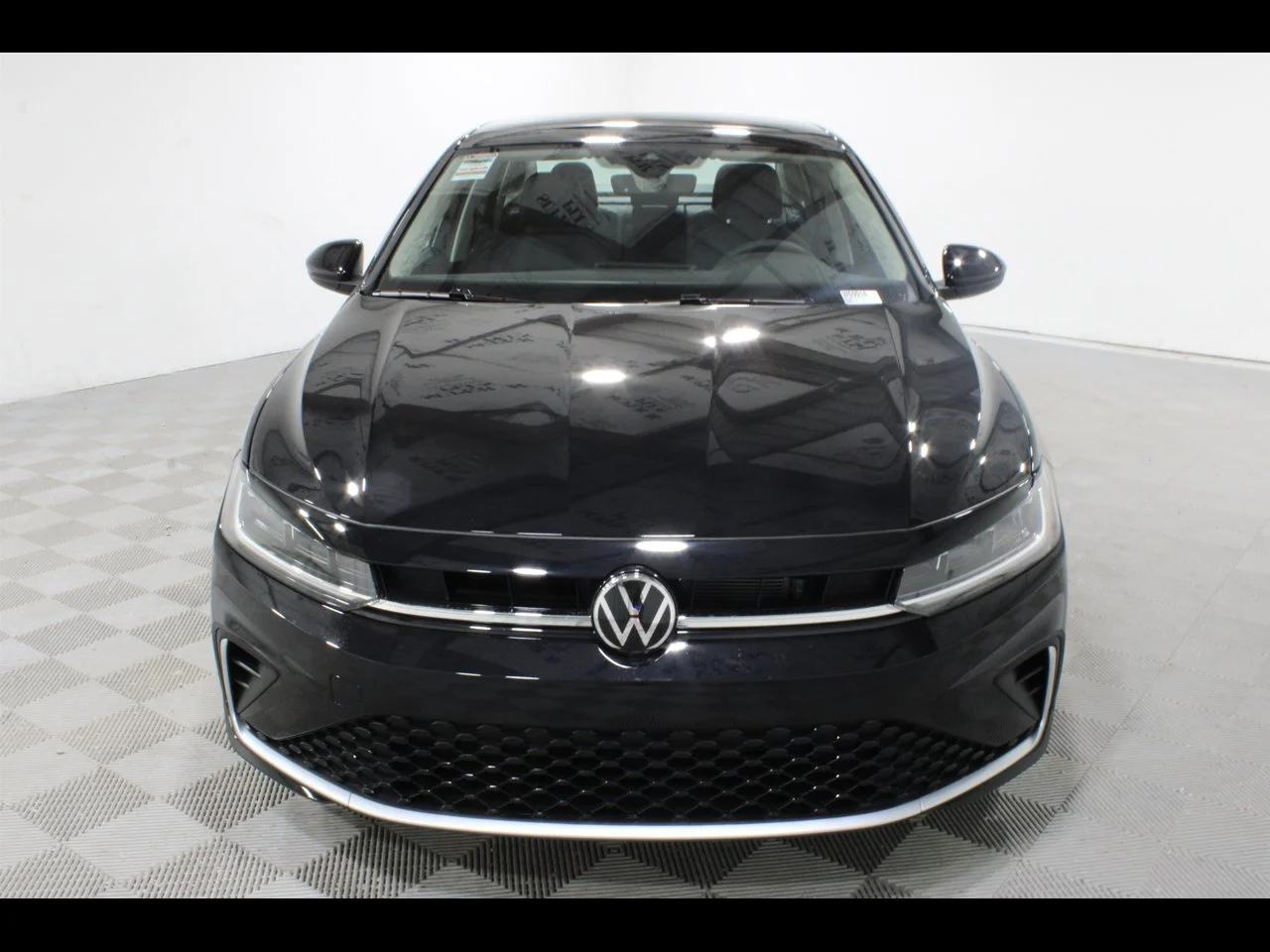 New 2026 Deep Black Pearl Volkswagen 1.5T SE image 32
