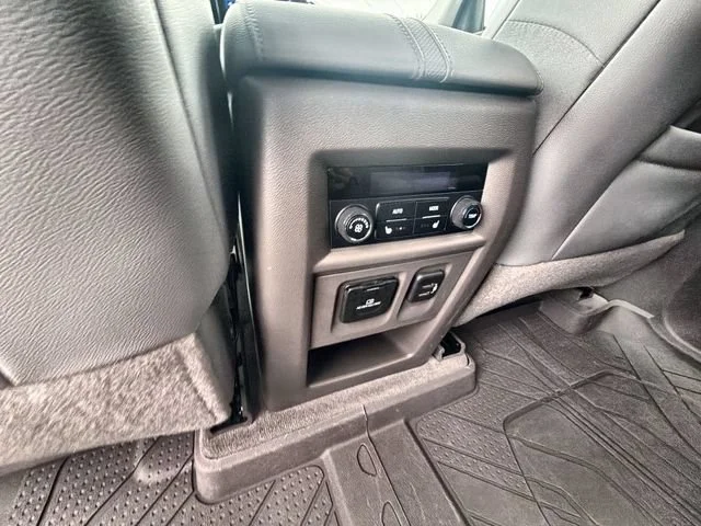 Used 2020 SILVER ICE METALLIC Chevrolet Premier image 20