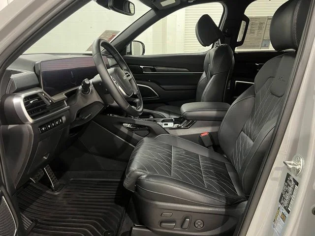 Used 2024 Gray Kia SX X-Line image 9