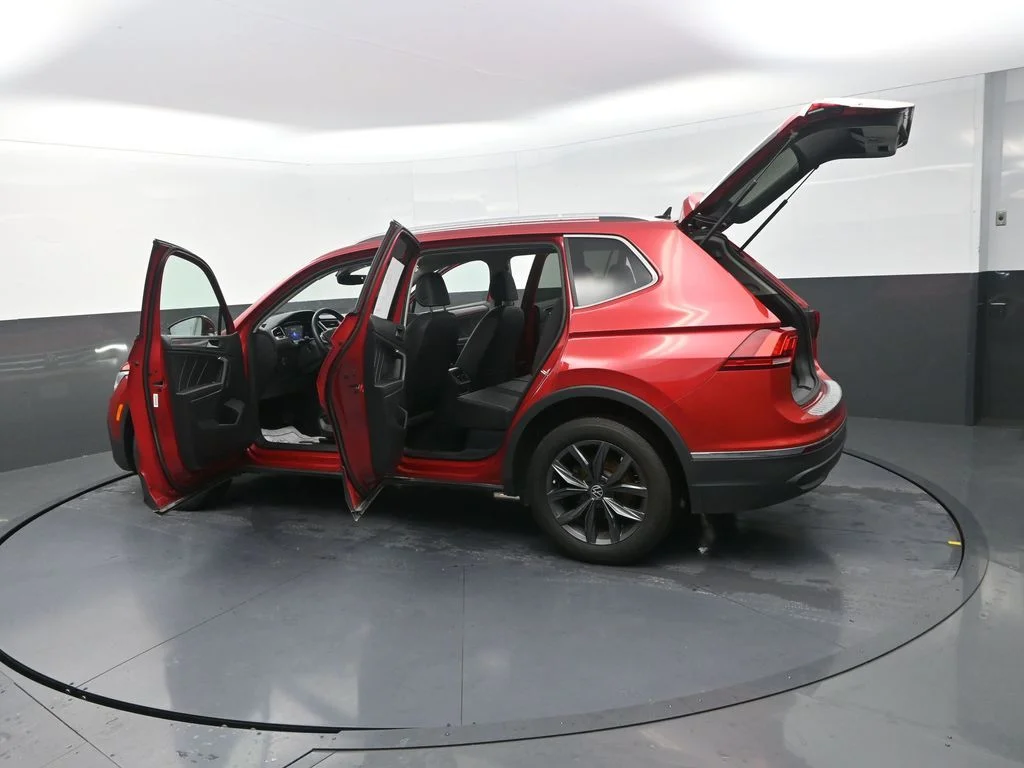 Used 2023 Red Volkswagen 2.0T SE image 33