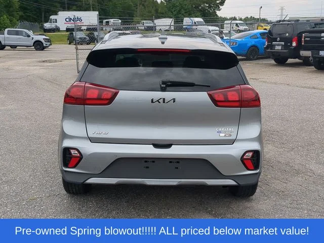 Used 2022 Gray Kia LXS image 12