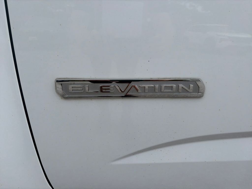 Used 2021 White GMC Elevation Standard image 40