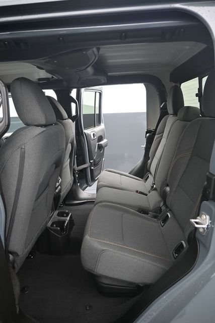 New 2026 Anvil Clear-Coat Exterior Paint Jeep Sport S image 10