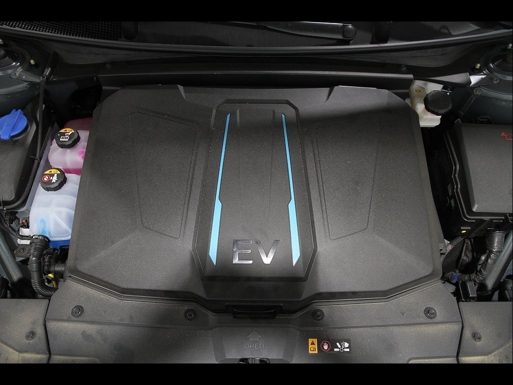 2024 Hyundai IONIQ 5 SEL - Photo 23