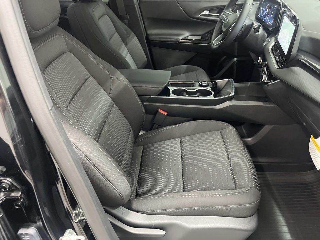 2027 Chevrolet Equinox LT - Photo 29