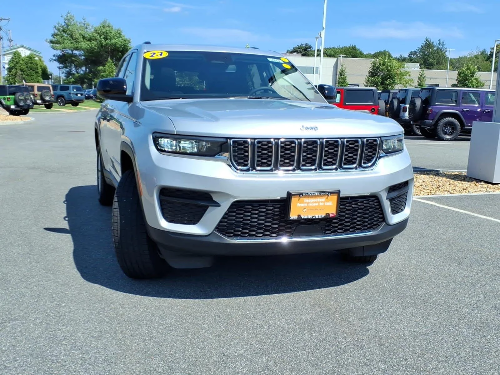 Certified Used 2023 Silver Zynith Jeep Laredo X image 4