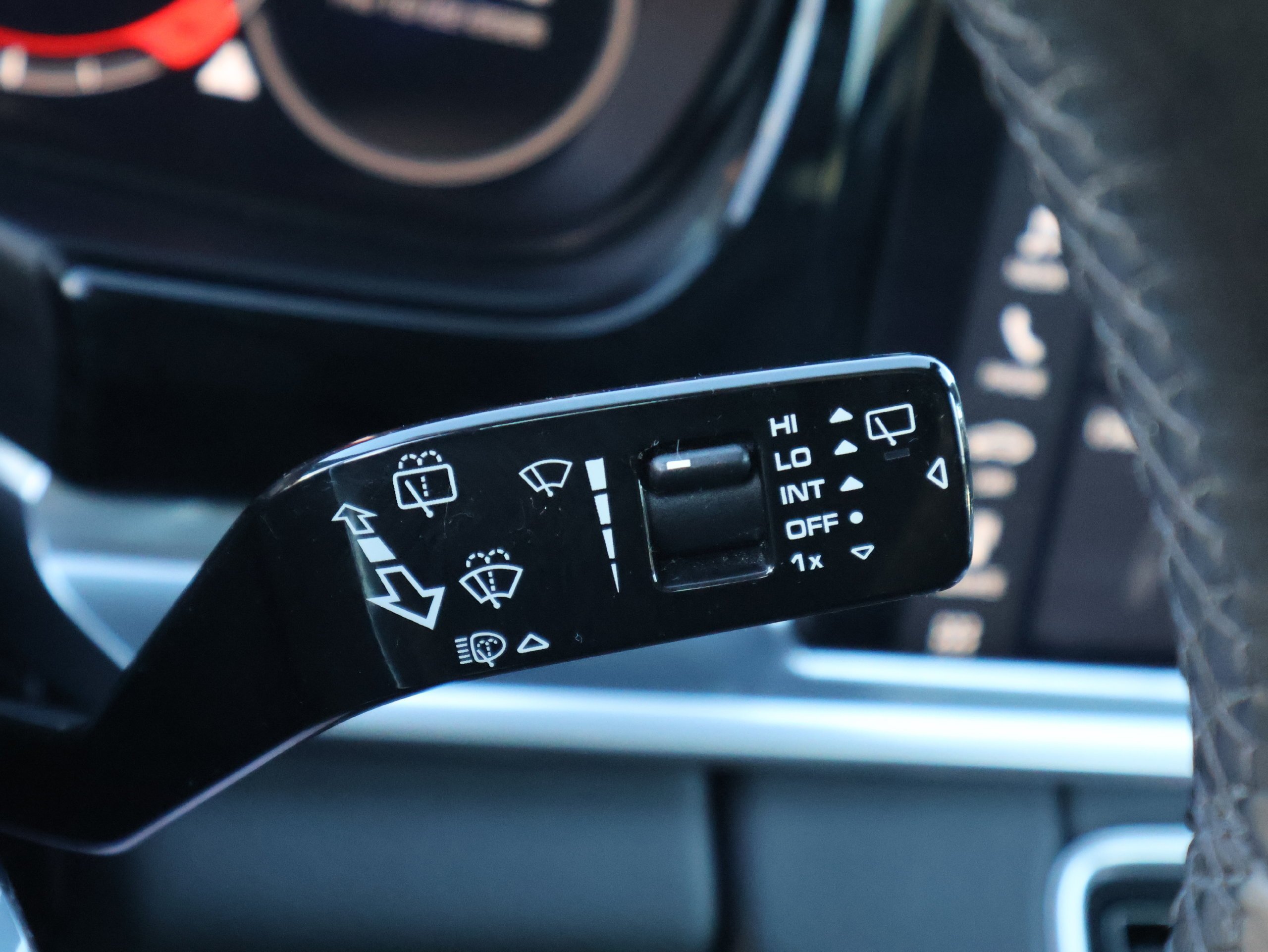 Used 2018 Black Porsche 4 image 31