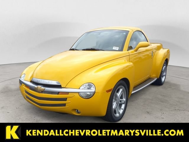 2004 Chevrolet SSR LS's photo