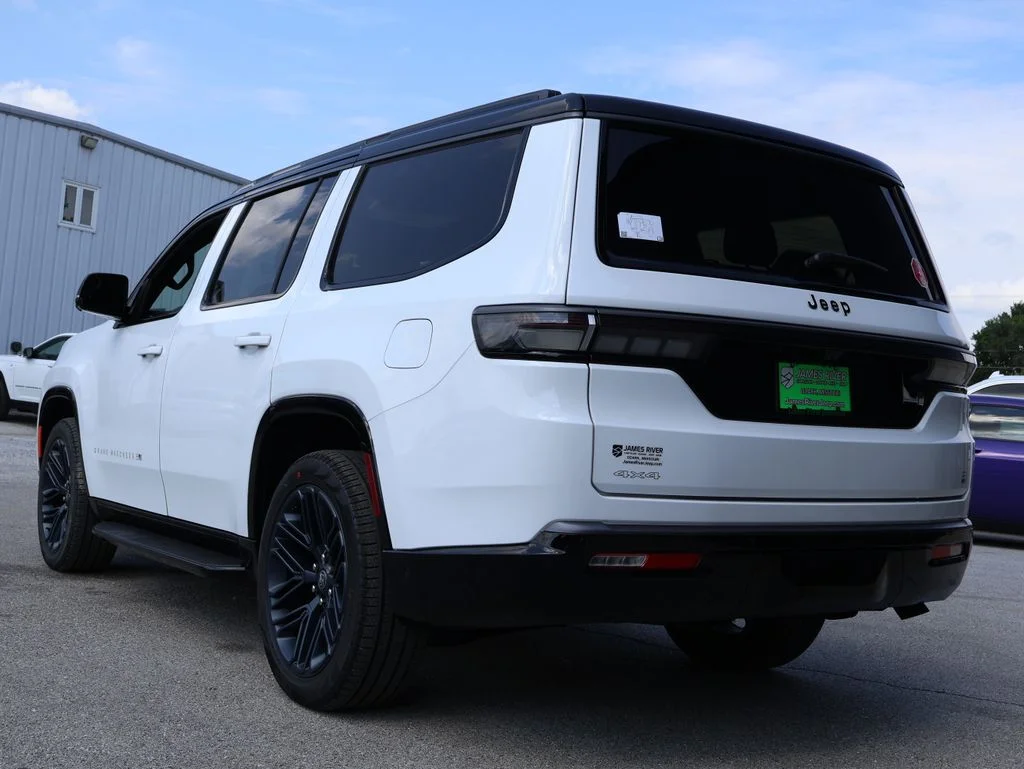 New 2026 Bright White Clear-Coat Exterior Paint Jeep 85th Anniversary Edition image 3