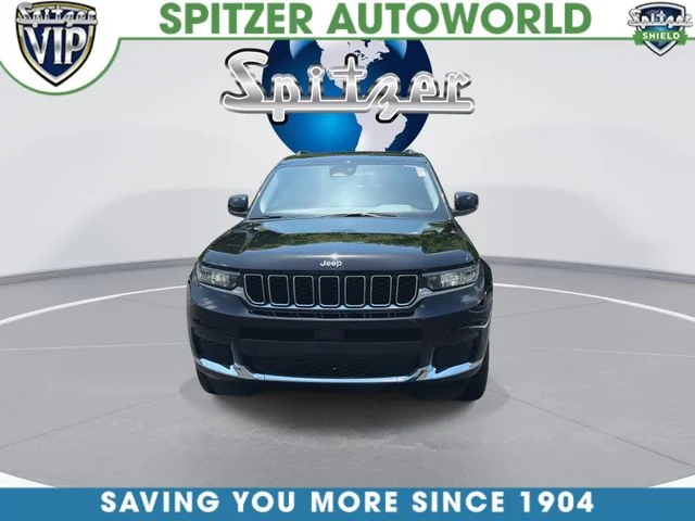 Used 2023 Black Jeep Laredo image 3