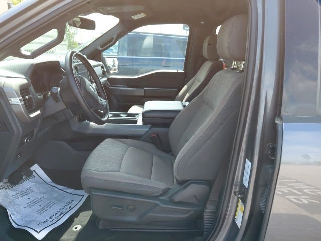 Used 2024 Gray Ford XLT image 3