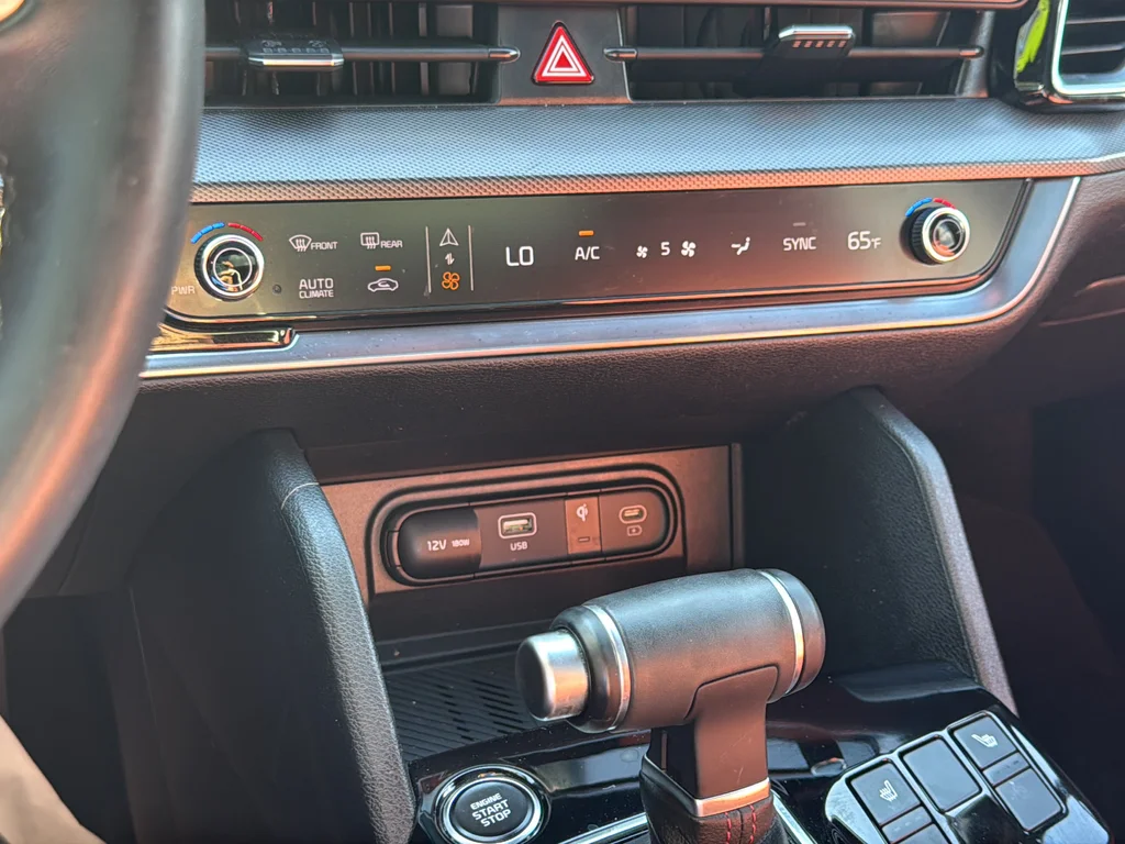 Used 2025 Black Kia SX image 21