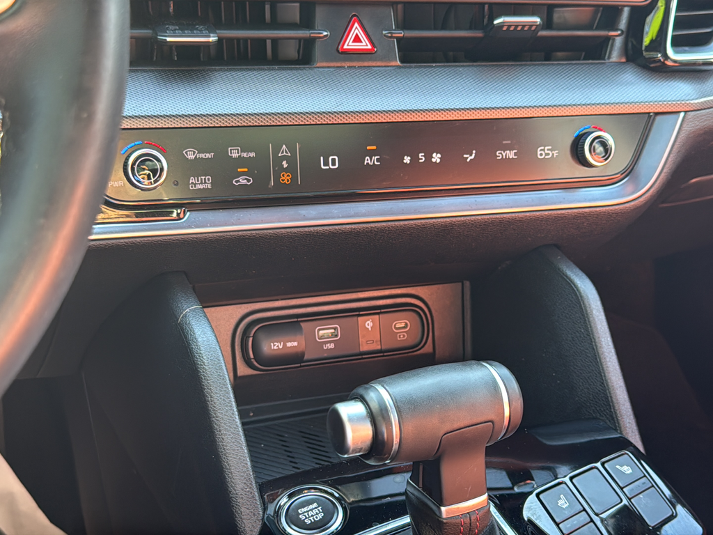 Used 2025 Black Kia SX image 21