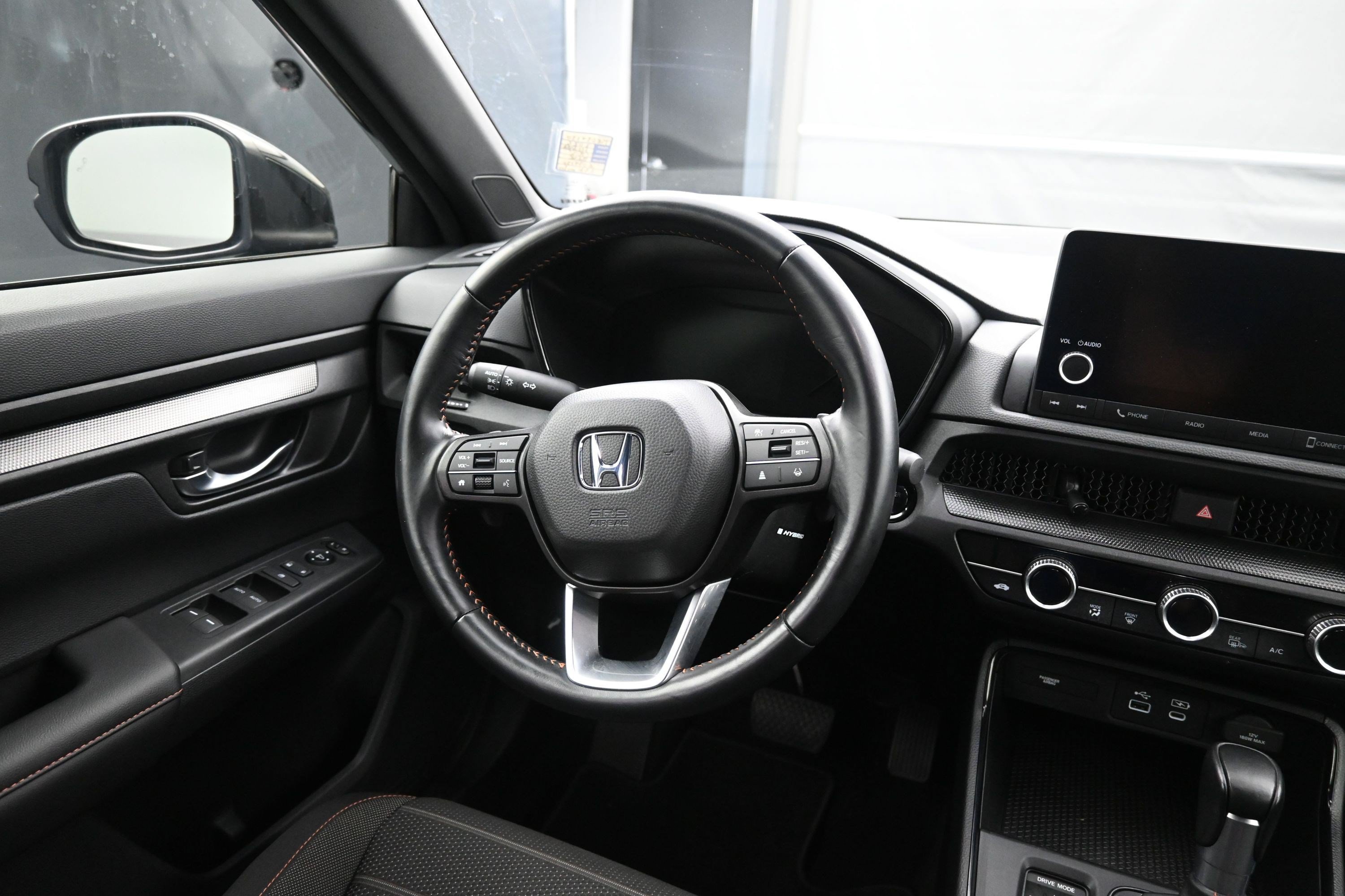 Certified Used 2025 Still Night Pearl Honda Sport image 22