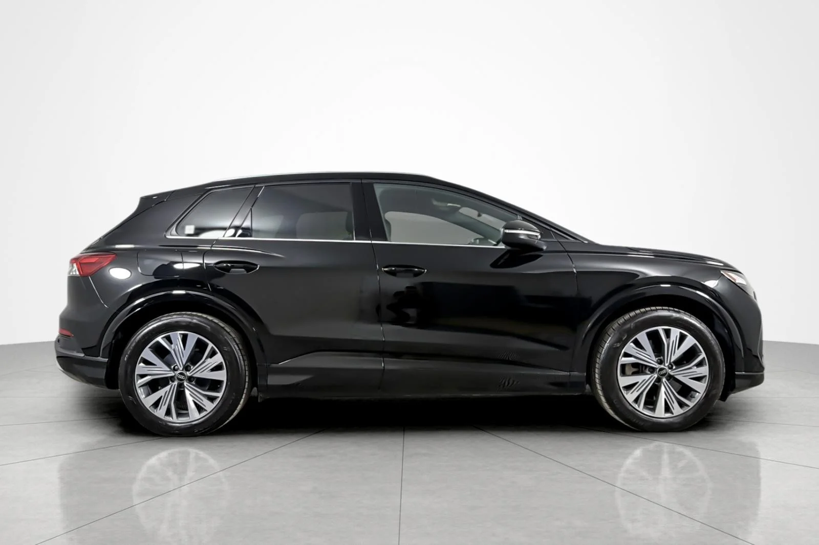 Used 2023 Mythos Black Metallic Audi Premium 40 RWD image 6