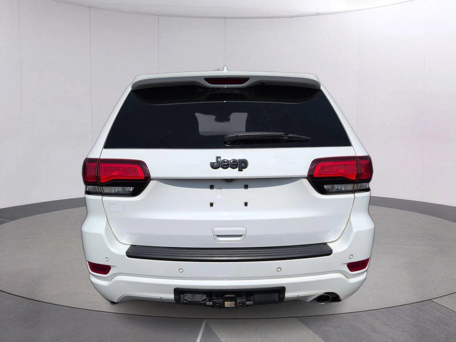 Used 2022 Bright White Clearcoat Jeep Laredo X image 6