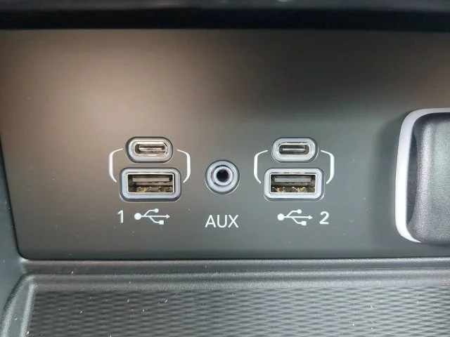 Used 2025 Black Jeep Altitude X image 20