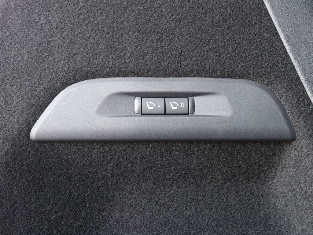 Certified Used 2025 Red INFINITI Sensory image 28