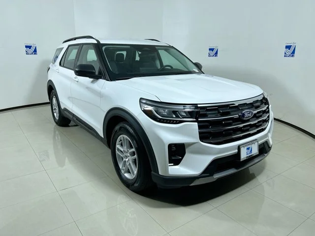 New 2026 STAR WHITE Ford Active RWD image 1
