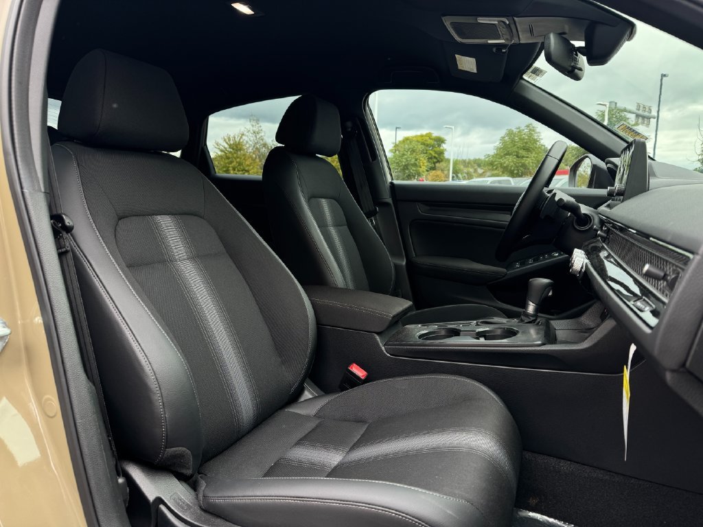 2026 Honda Civic Hatchback Sport - Photo 21