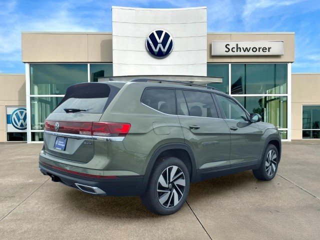New 2026 Avocado Green Pearl Volkswagen SE w/Technology 4M image 6
