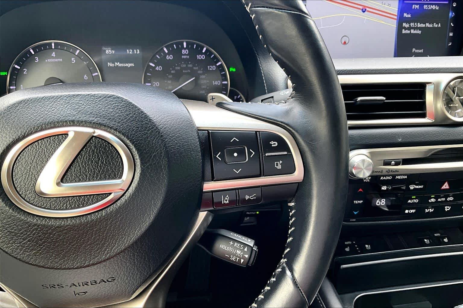 Used 2019 Eminent White Pearl Lexus  image 25