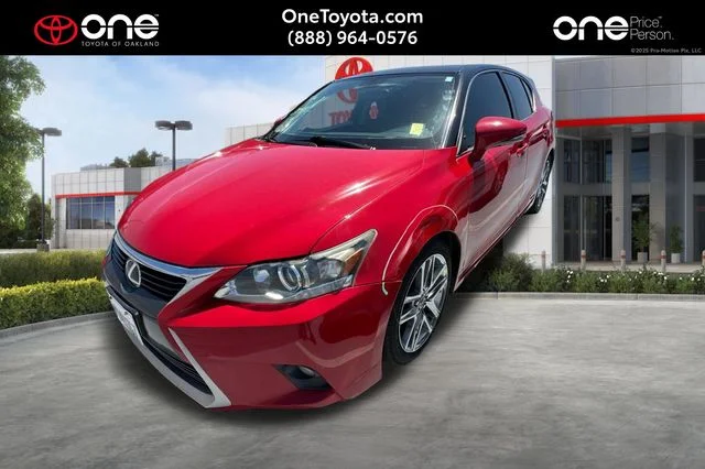 2015 Lexus CT 200h 200h's photo