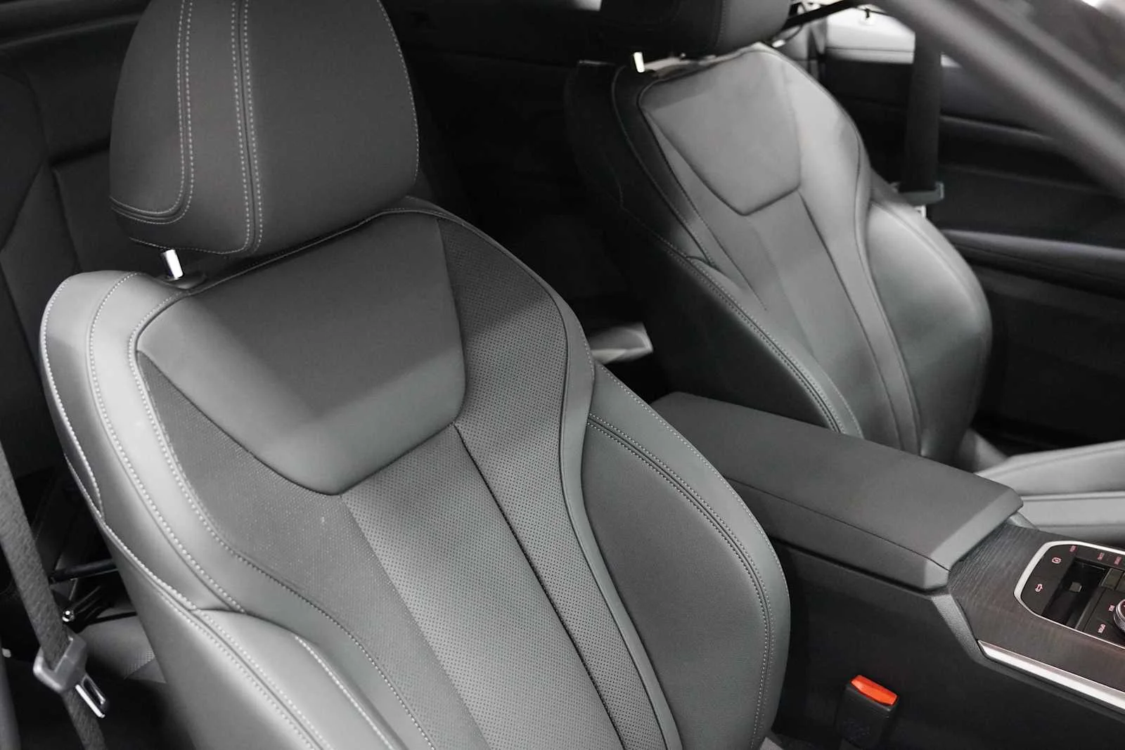 New 2026 Vegas Red Metallic BMW 430i xDrive image 9